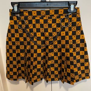 Urban Outfitters Dice Chain Pleated Skirt Size Small